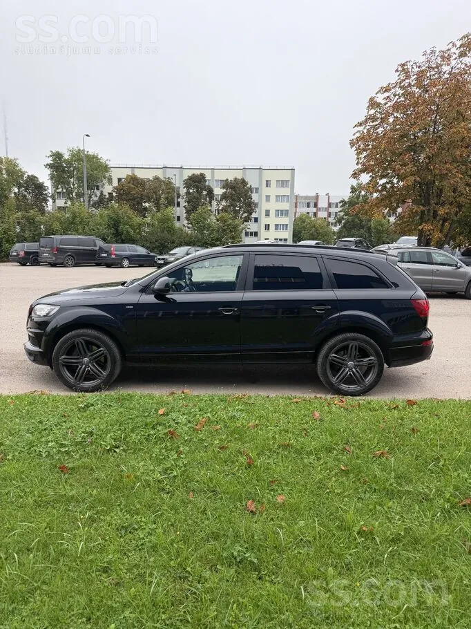 Audi Q7 2012 photo 4