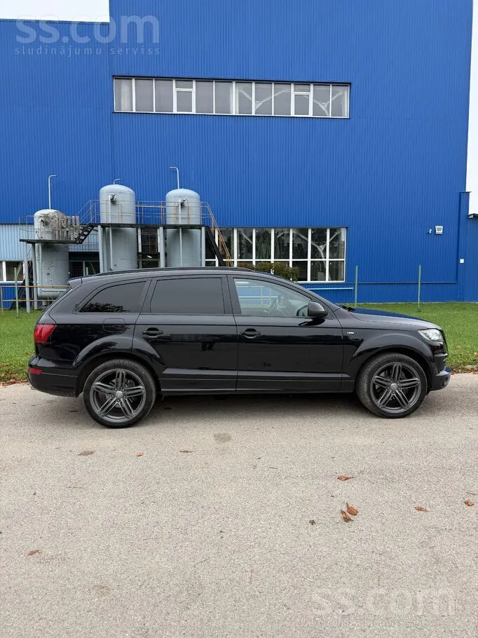 Audi Q7 2012 photo 3