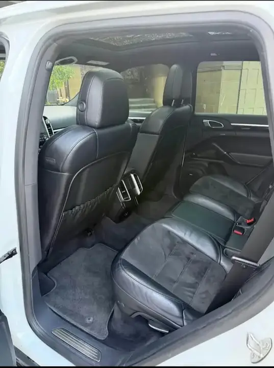 Porsche Cayenne 2017 photo 2