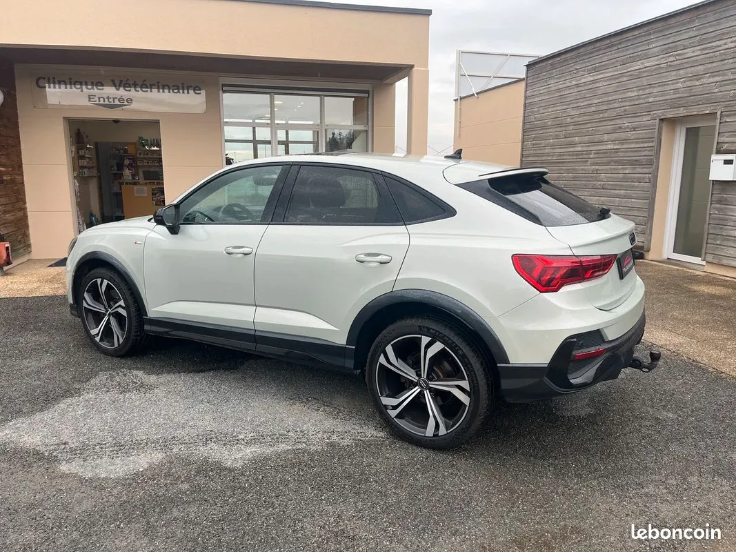 Audi Q3 2020 photo 4