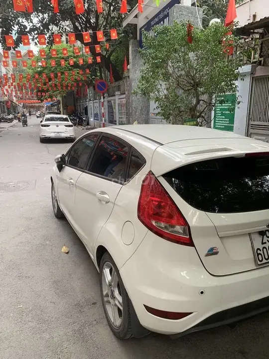 Ford Fiesta 2012 photo 4
