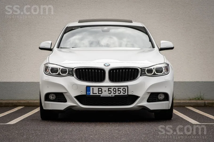BMW 330D 2015 photo 2