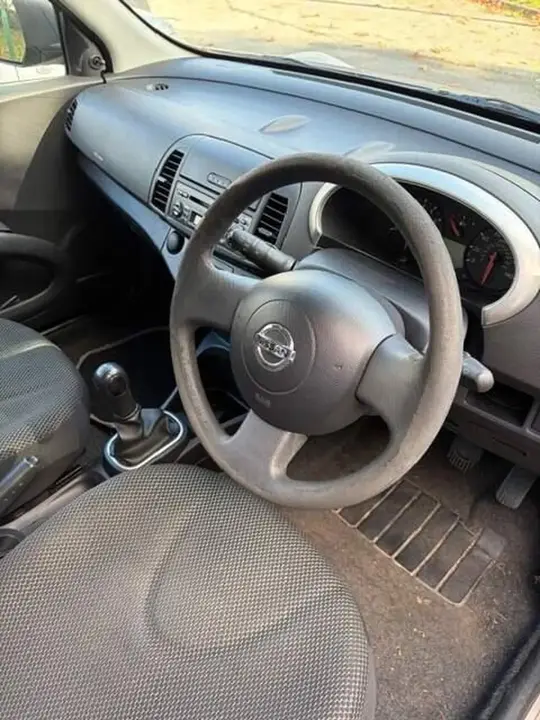 Nissan Micra 2010 photo 4