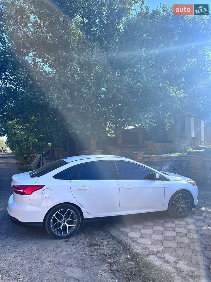 Ford Focus 2017 photo 3