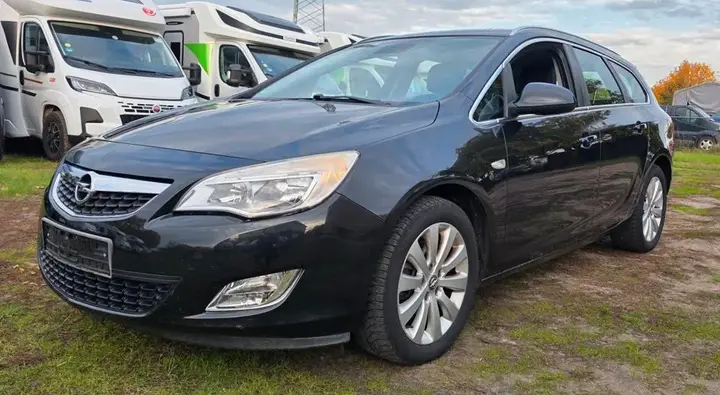 Opel Astra J Sports Tourer