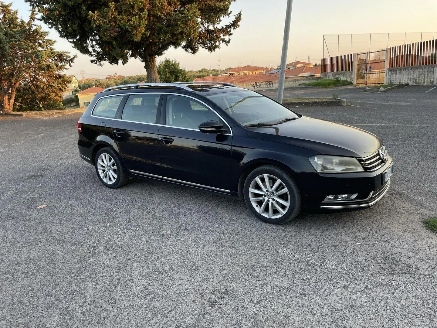 Volkswagen Passat 2011 photo 2