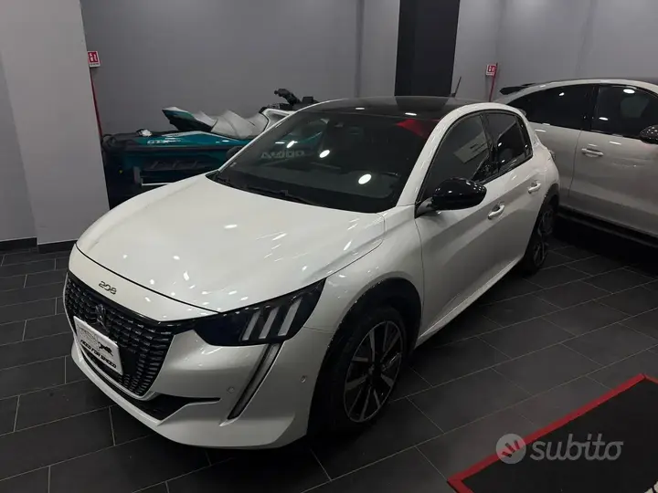 Peugeot 208 2022 photo 3