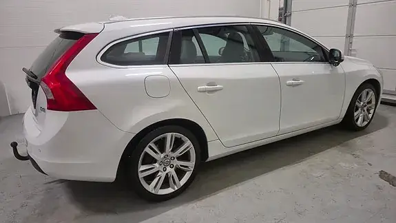 Volvo V60 2011 photo 5