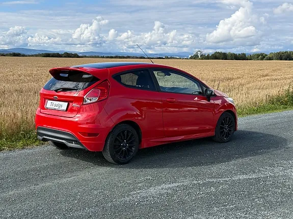 Ford Fiesta 2015 photo 4