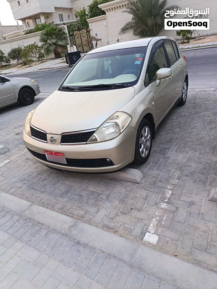 Nissan Tiida