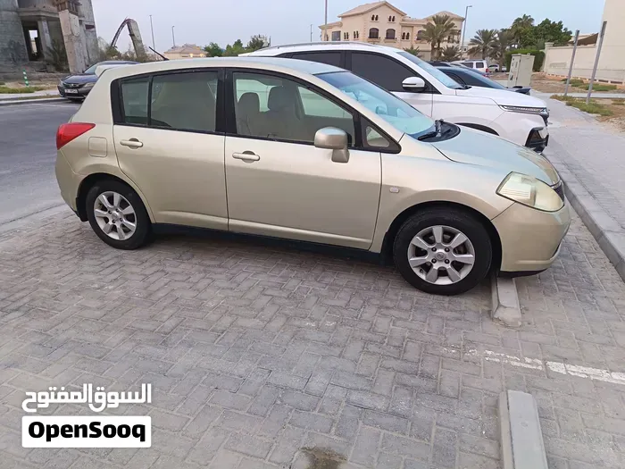 Nissan Tiida 2006 photo 2