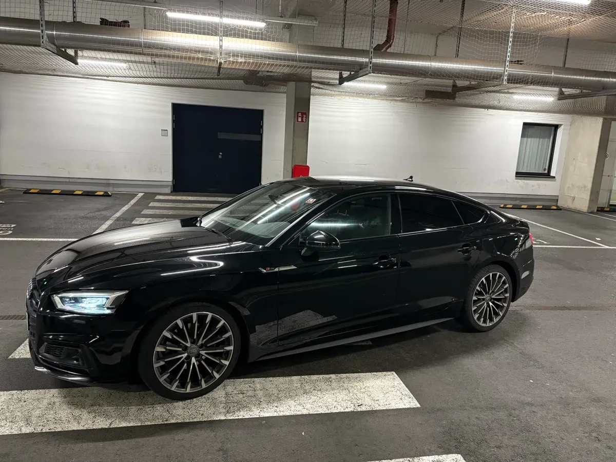 Audi A5 2017 photo 2