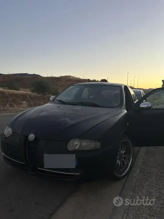 Alfa Romeo 147 2003 photo 3