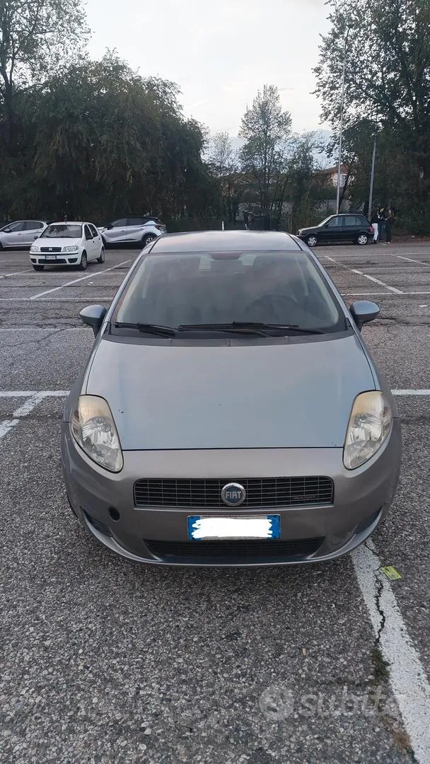 Fiat Grande Punto 2006 photo 4