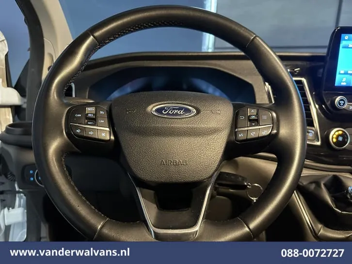Ford Transit Custom 2023 photo 3