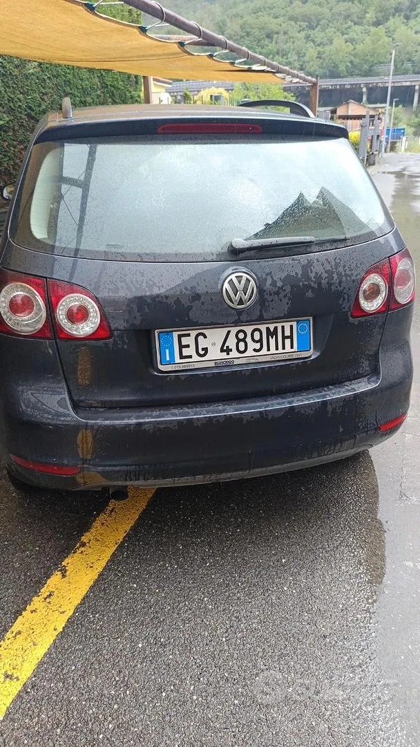 Volkswagen Golf 2011 photo 3