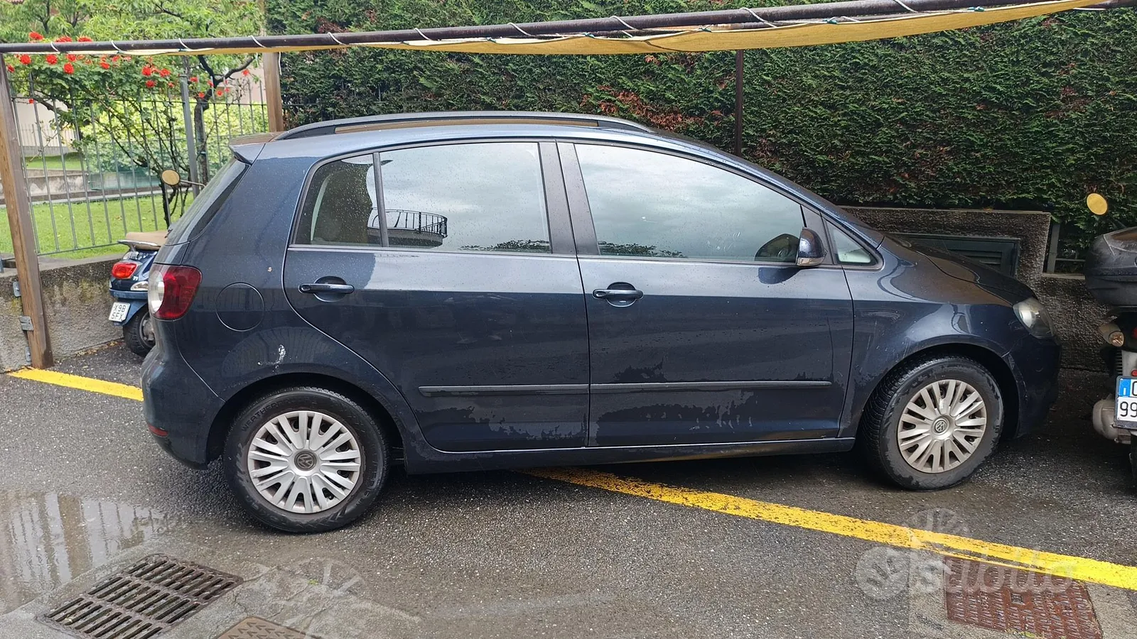 Volkswagen Golf 2011 photo 2