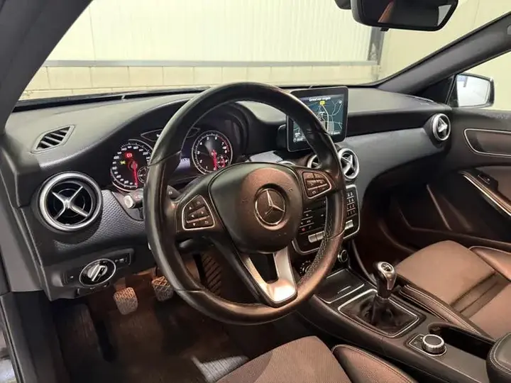 Mercedes-Benz A-Class 2017 photo 3