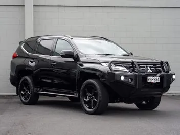 Mitsubishi Pajero Sport 2025 photo 2