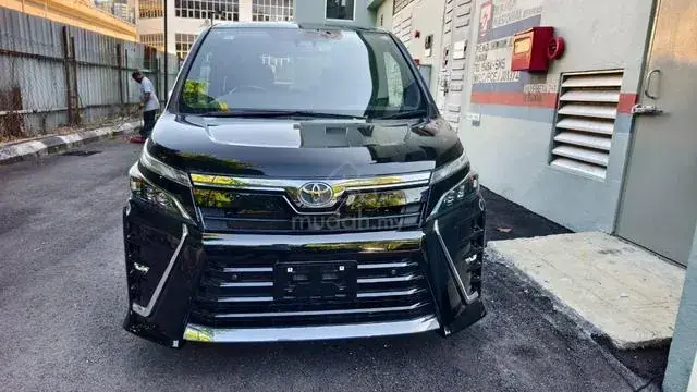 Toyota Voxy 2.0 Zs