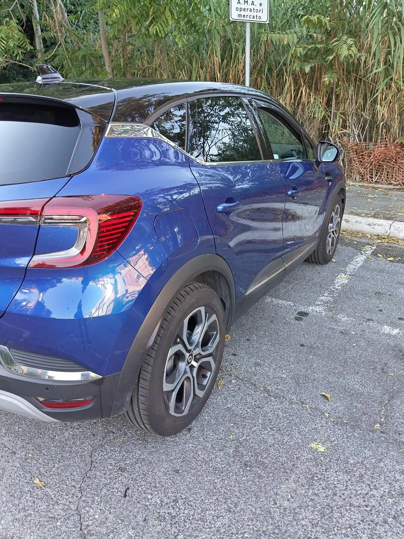 Renault Captur 2023 photo 3
