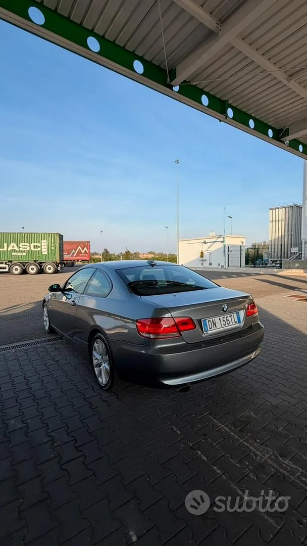 BMW E92 2008 photo 2