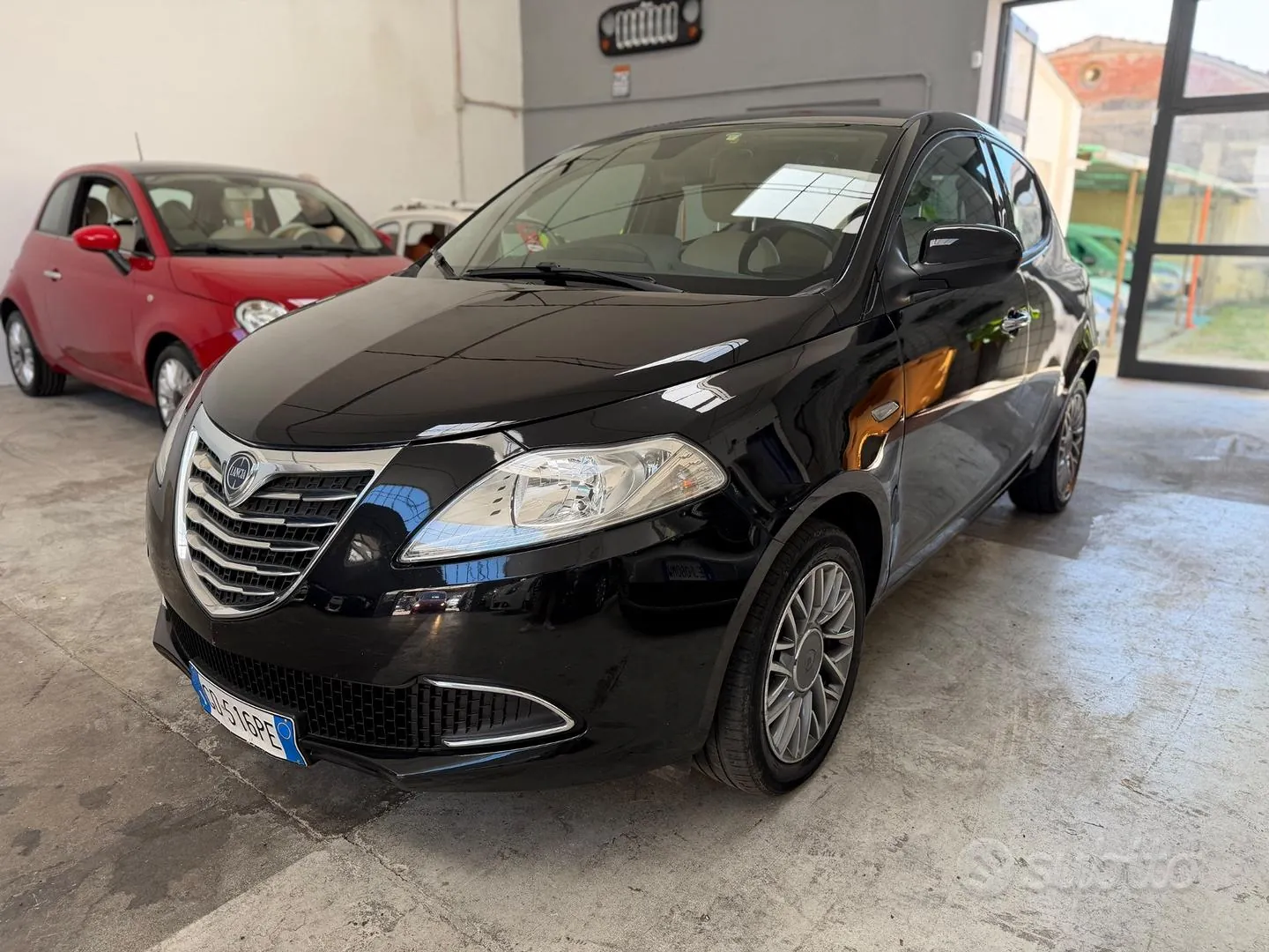 Lancia Ypsilon 2013 photo 2