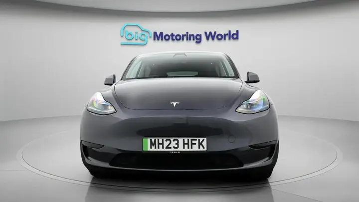 Tesla Model Y 2023 photo 3