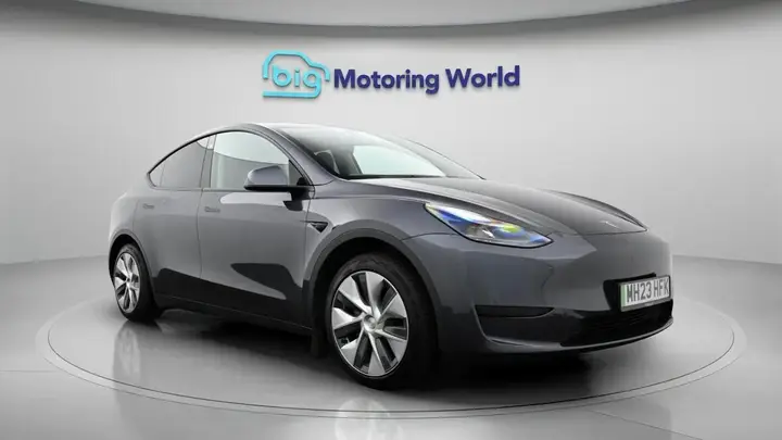 Tesla Model Y 2023 photo 4