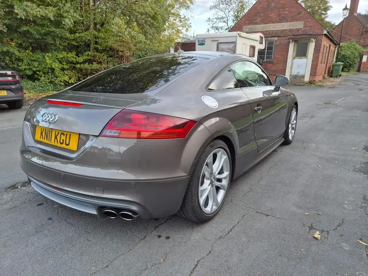Audi Tts 2011 photo 3