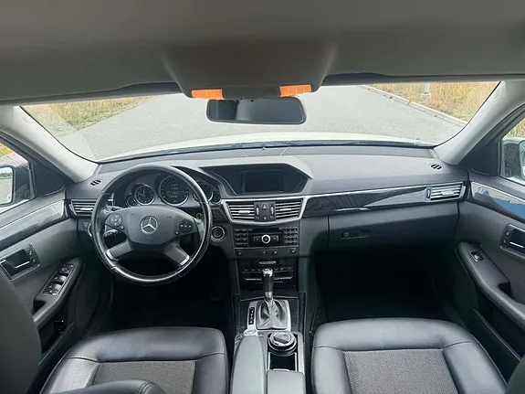 Mercedes-Benz E220 2010 photo 5