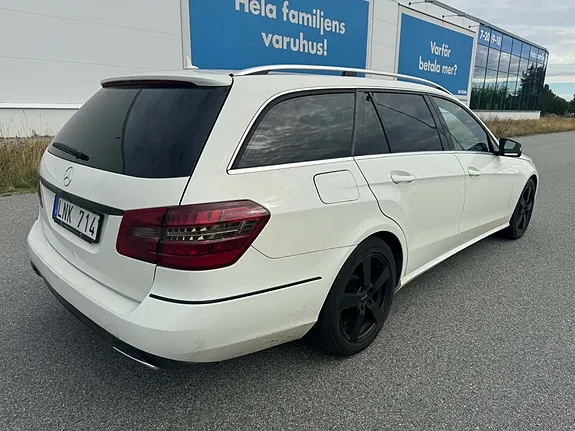 Mercedes-Benz E220 2010 photo 3