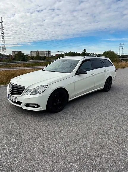 Mercedes-Benz E220