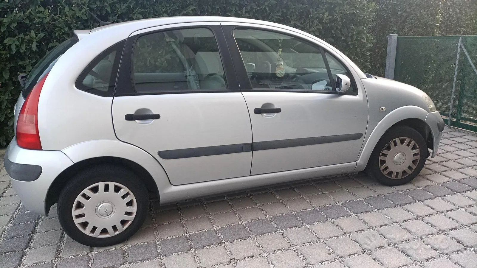 Citroen C3 2004 photo 2
