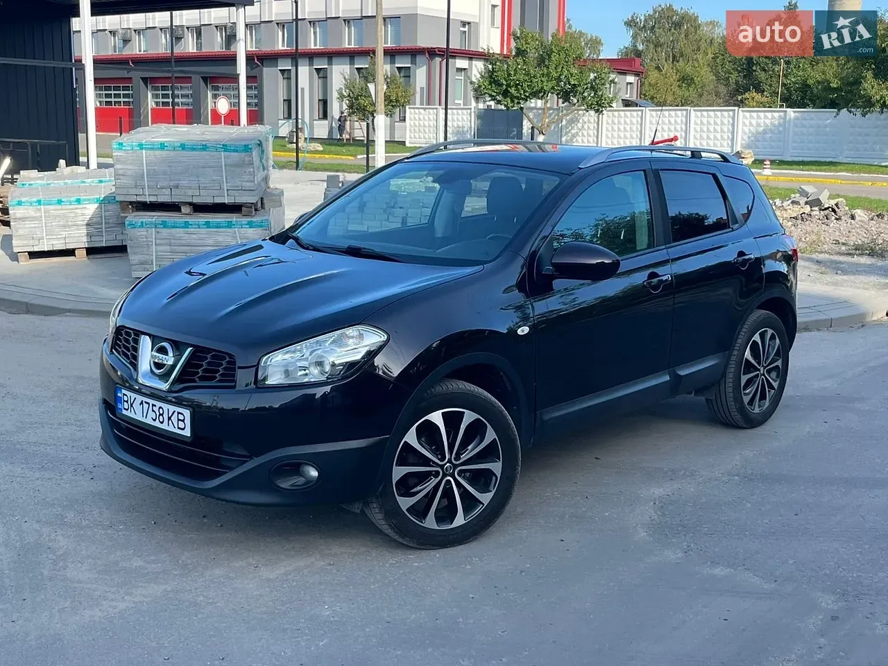 Nissan Qashqai 2011 photo 2