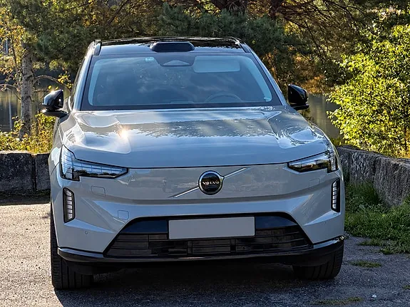 Volvo Ex90 2025 photo 2