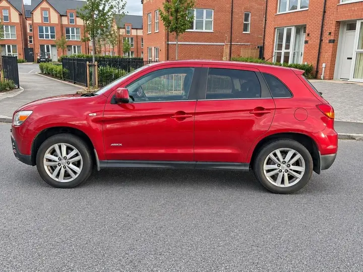 Mitsubishi Asx 2011 photo 4