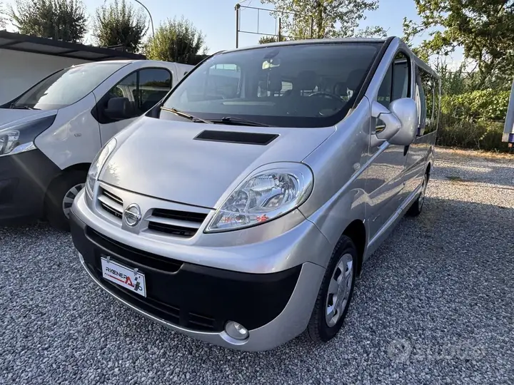Nissan Primastar 2010 photo 2