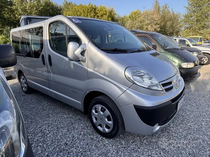 Nissan Primastar 2010 photo 3