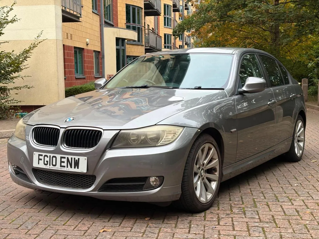 BMW 3 Series 2010 photo 5