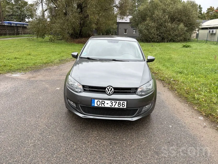 Volkswagen Polo 2013 photo 2