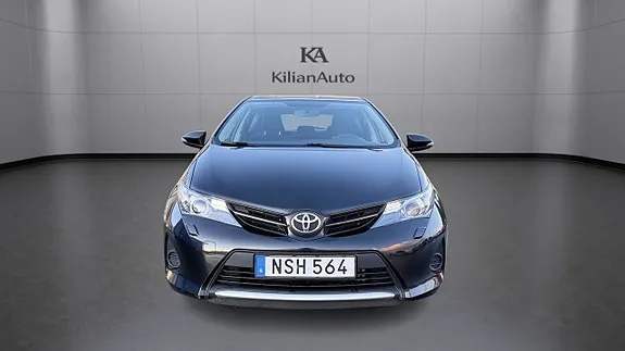 Toyota Auris 2015 photo 5