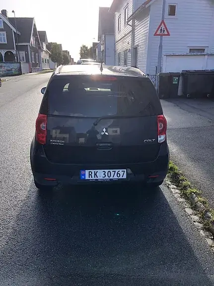 Mitsubishi Colt 2011 photo 3