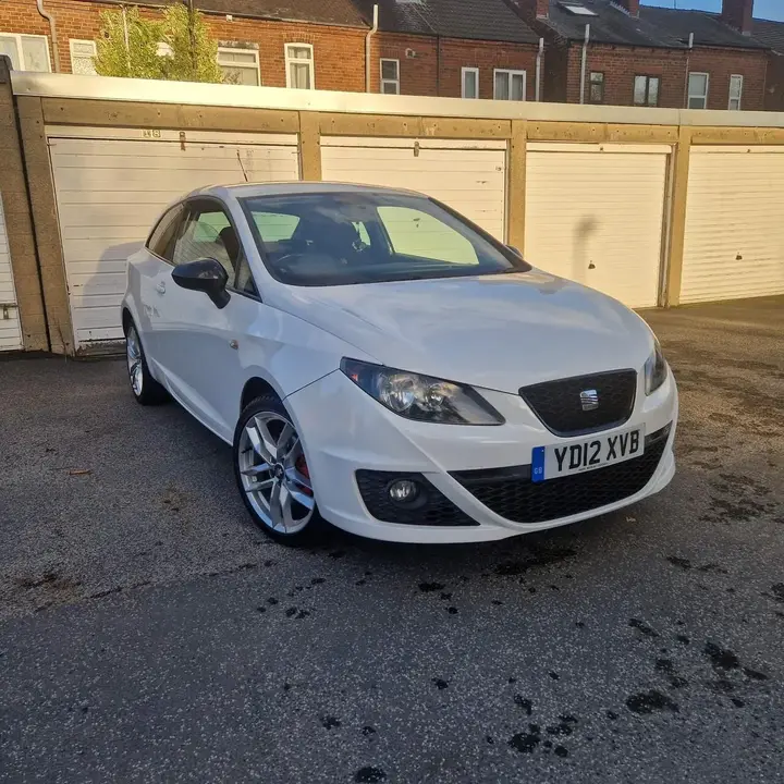 Seat Ibiza 2012 photo 4