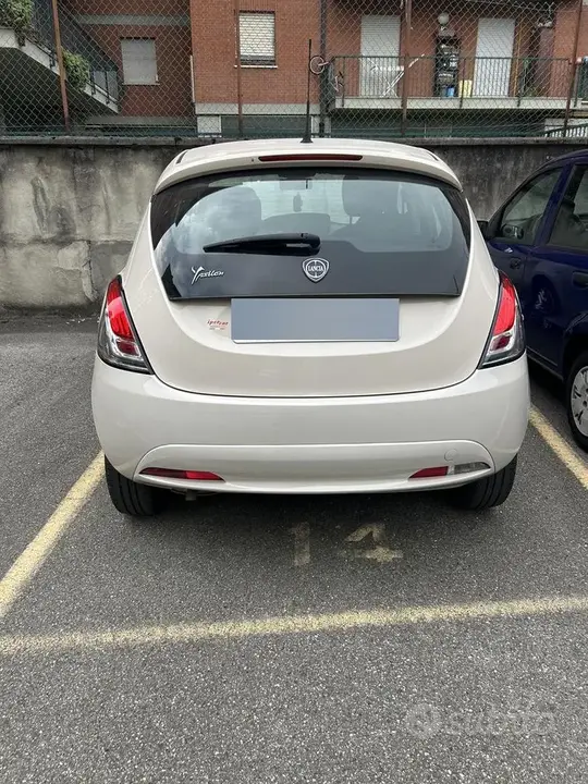 Lancia Ypsilon 2018 photo 2