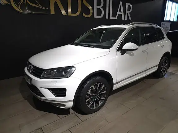 Volkswagen Touareg 2016 photo 2
