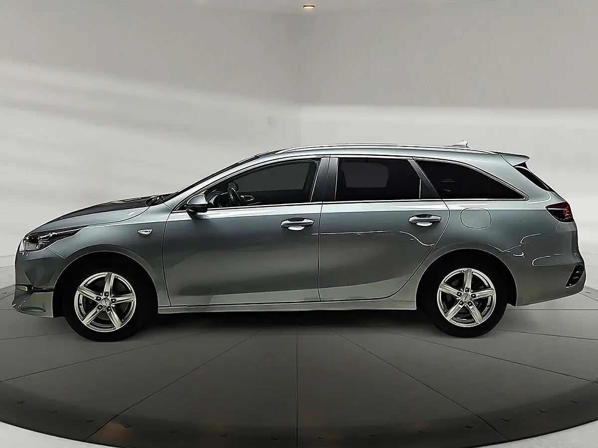 Kia Ceed 2023 photo 2