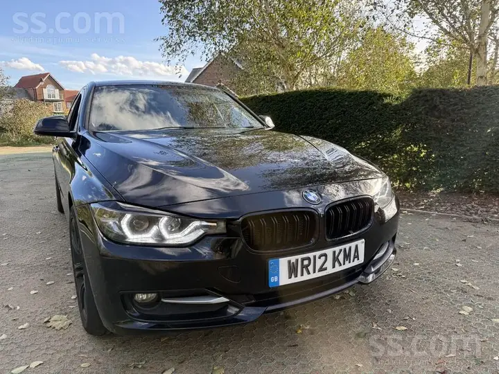 BMW 320D 2012 photo 2