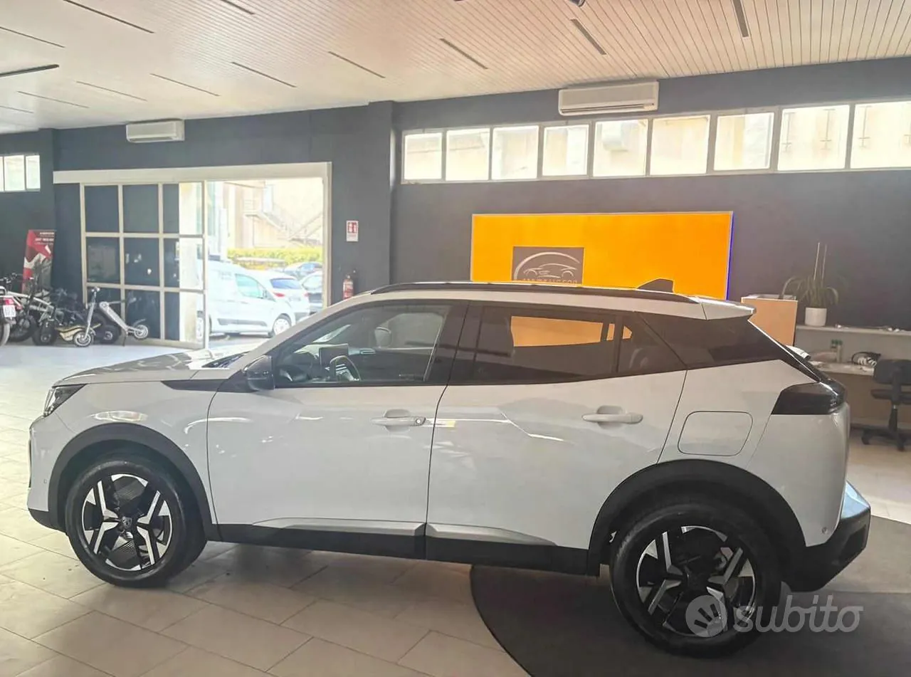 Peugeot 2008 2024 photo 3