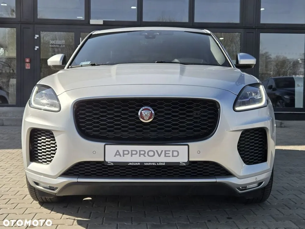 Jaguar E-Pace 2019 photo 3
